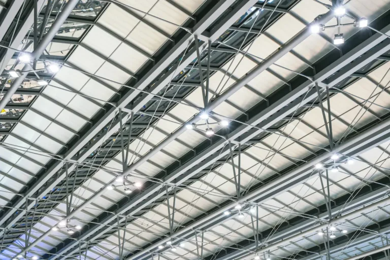 Iluminación industrial en áreas clasificadas: Lo que debe saber