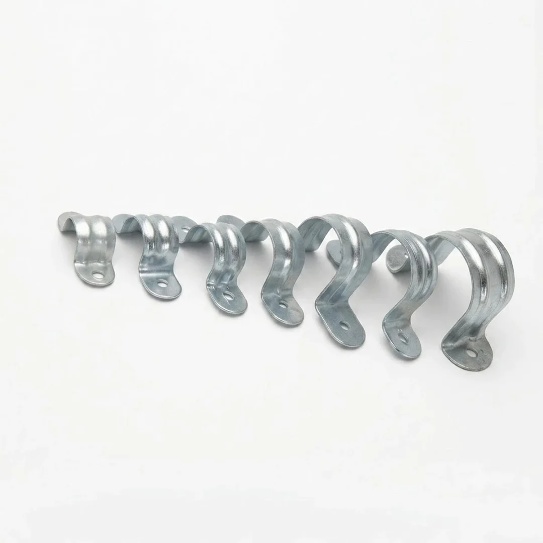 Grapa Doble Oreja Galvanizada para Tubería PVC grapa doble oreja pvc